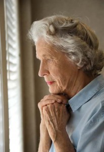 Hospital stays can create stress for loved ones with Alzheimer’s disease.